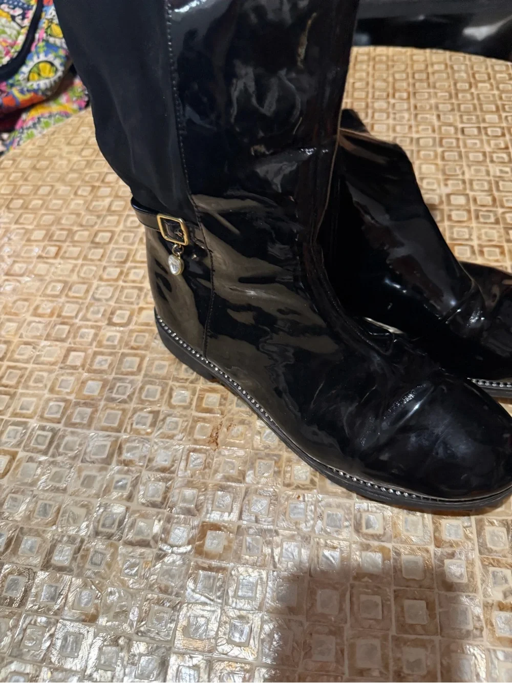 Place Black Patent Kids' Ankle Boots with Heart Charm